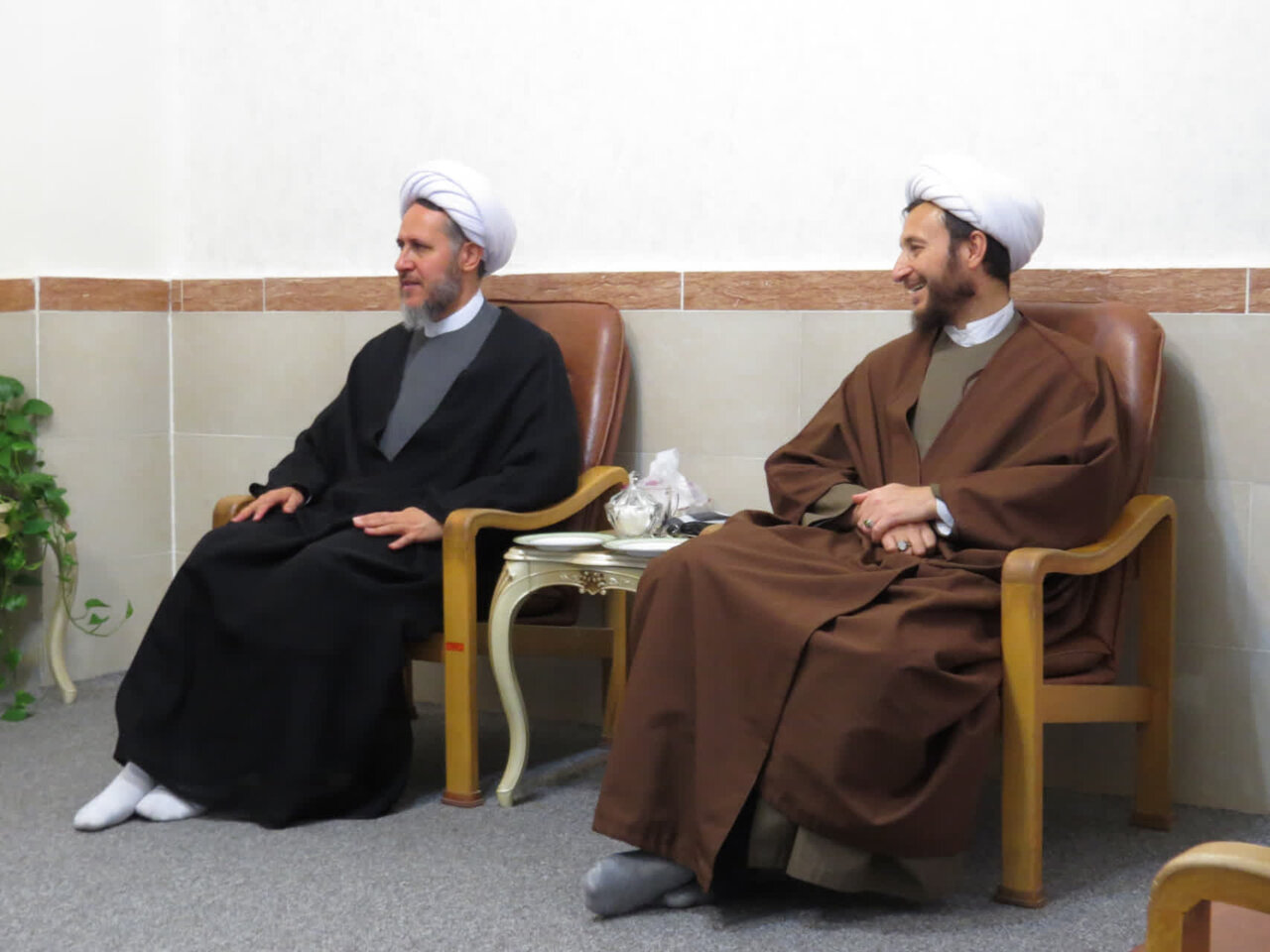 نشست مدیران مدارس علمیه خوی با مدیر حوزه علمیه آذربایجان غربی