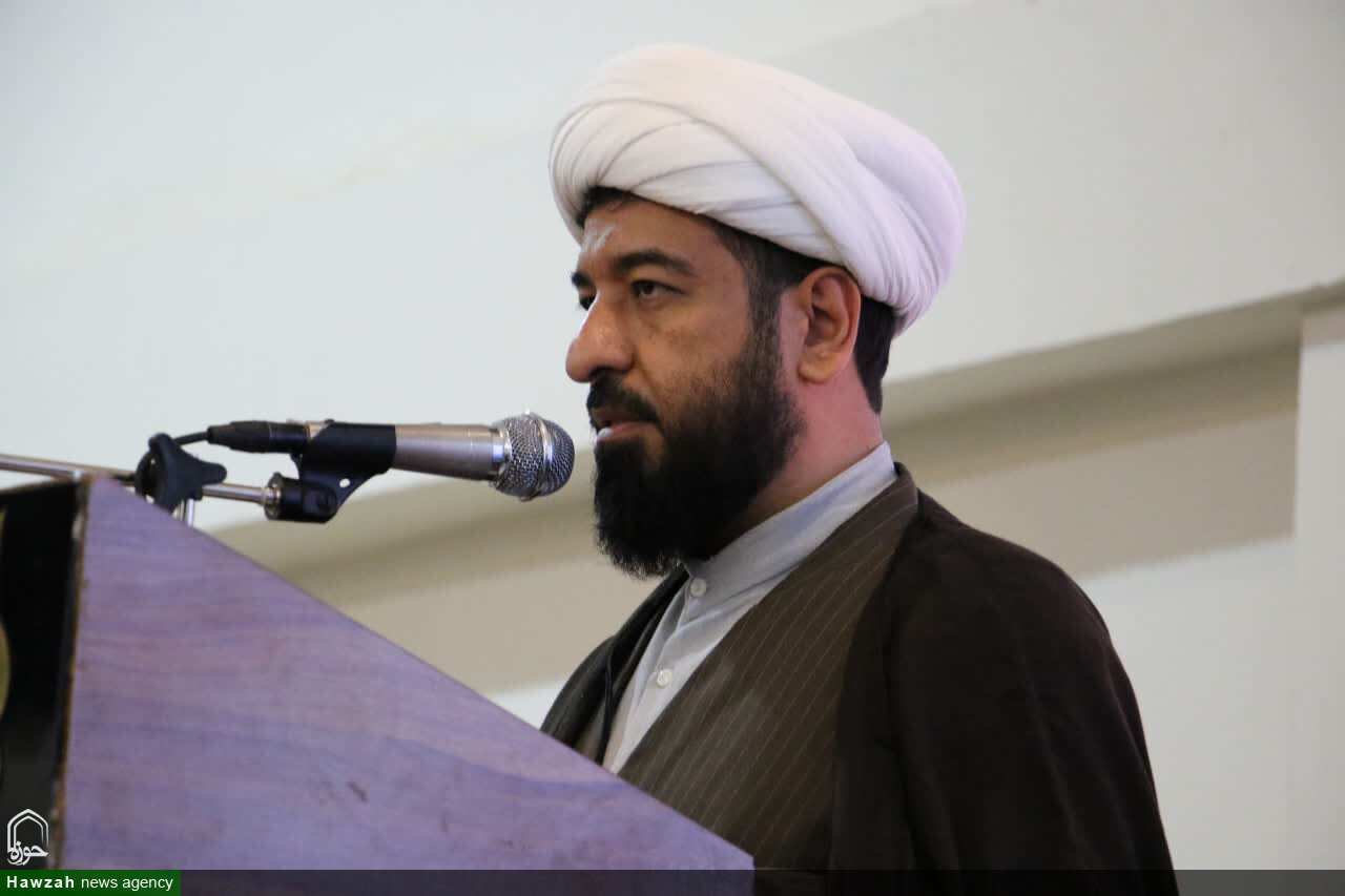 پنج صفت کلیدی در مکتب رضوی، ضامن تربیت نسل و عزت مؤمن است
