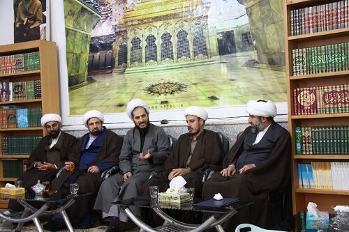 کارگروه جذب و تبلیغ مدرسه علمیه امام خمینی (ره) هرسین برگزار شد+عکس