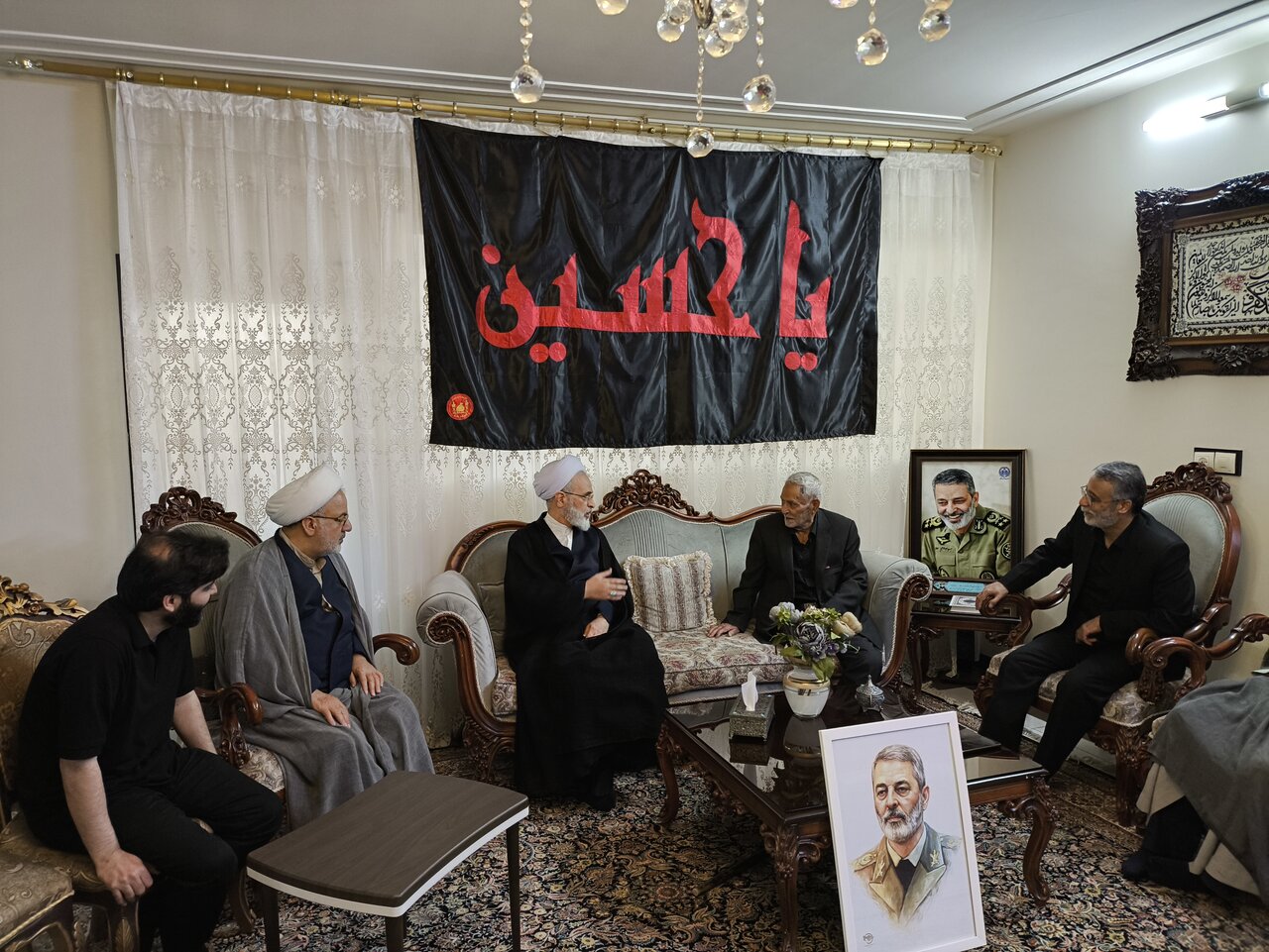 دیدار آیتالله اعرافی با خانواده سپهبد شهید سیدعبدالرحیم موسوی + تصاویر