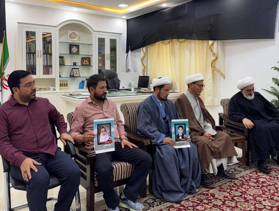 इंजुमने इंकिलाबे महदी (अ) कारगिल (लद्दाख) के प्रतिनिधिमंडल की दिल्ली में भारत में वली-ए-फकीह के प्रतिनिधि से महत्वपूर्ण मुलाकात