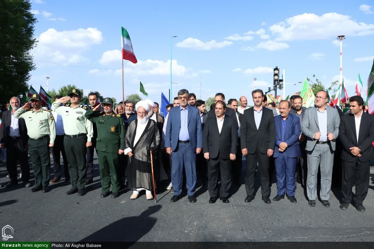 تصاویر/ برگزاری نمایش عظیم اقتدار ملی و رزمایش جان فدا برای ایران امام رضایی در شهر یزد