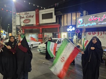 تصاویر/ اختتامیه پرچم گردانی در محله ابن سینای امیرکلا