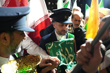فیلم | دلجویی سفیران کریمه اهل بیت(ع) از خانواده شهدا و جانبازان در استان گیلان