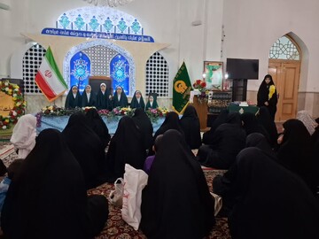 بانوان اردو زبان میهمان ویژه برنامه «شمس الشموس» شدند