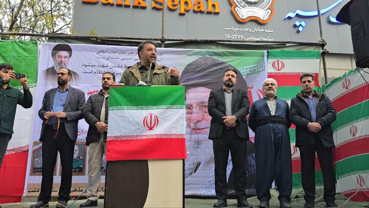 تصاویر/ همایش عظیم اقتدار ملی و رزمایش سراسری جان فدا برای ایران امام رضایی در شهرستان سردشت