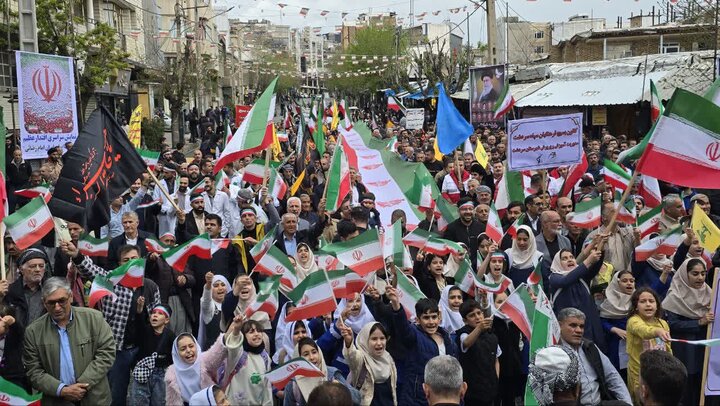 تصاویر/ همایش عظیم اقتدار ملی و رزمایش سراسری جان فدا برای ایران امام رضایی در شهرستان سردشت