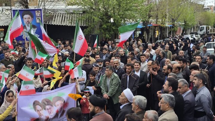 تصاویر/ همایش عظیم اقتدار ملی و رزمایش سراسری جان فدا برای ایران امام رضایی در شهرستان سردشت