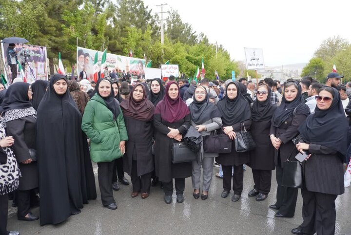 تصاویر/ نمایش عظیم اقتدار ملی و رزمایش سراسری جانفدا برای ایران امام رضایی در مهاباد