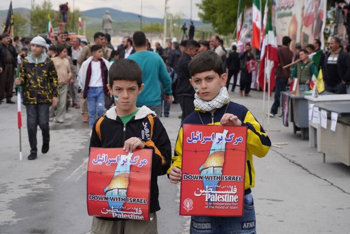 تصاویر/ نمایش عظیم اقتدار ملی و رزمایش سراسری جانفدا برای ایران امام رضایی در مهاباد
