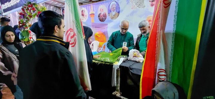 تصاویر/ فعالیت موکب خادمان رضوی (ع) در تجمع مردمی شهرستان آمل
