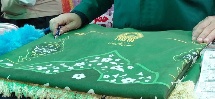 تصاویر/ فعالیت موکب خادمان رضوی (ع) در تجمع مردمی شهرستان آمل