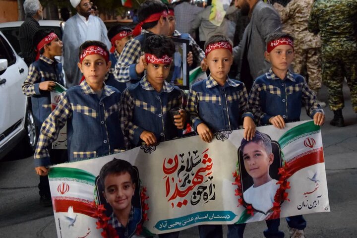 تصاویر: نمایش ورژه اقتدار جانفدابرای ایران امام رضایی در اران وبیدگل