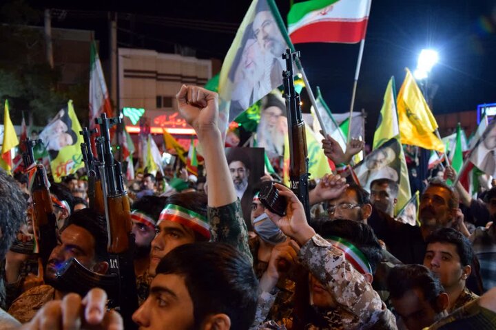 تصاویر: نمایش ورژه اقتدار جانفدابرای ایران امام رضایی در اران وبیدگل