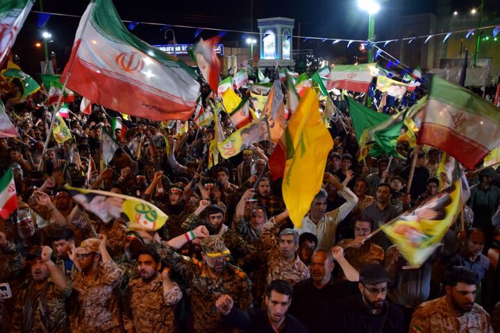 تصاویر: نمایش ورژه اقتدار جانفدابرای ایران امام رضایی در اران وبیدگل