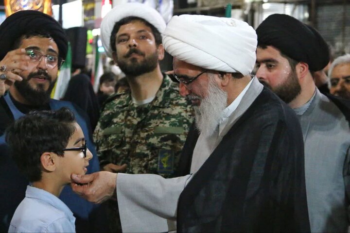تصاویر/ بازدید نماینده ولی فقیه در بوشهر از مواکب مردمی