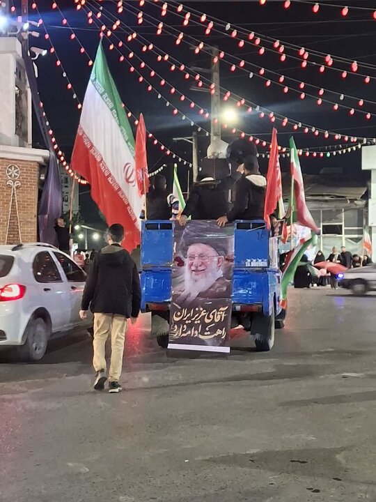 تصاویر/ آخرین شب پرچم گردانی در محله ابن سینای امیرکلا