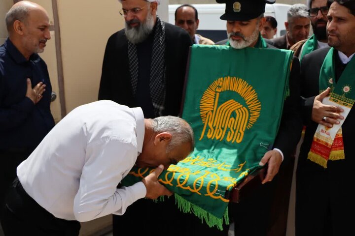 تصاویر/ خادمان امام رضا(ع) مهمان خانواده شهید حسین بردستانی