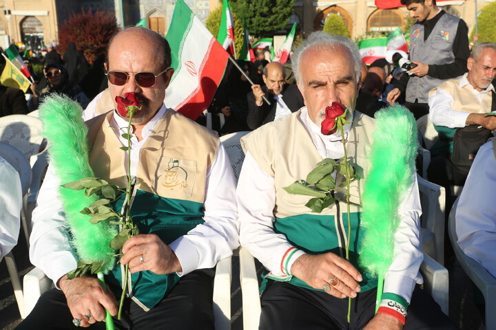 تصاویر/ اجتماع خادمیاران رضوی در اصفهان