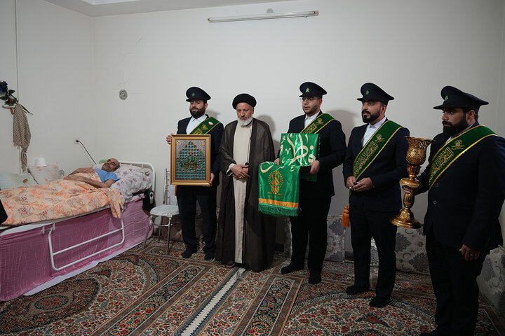 عیادت سفیران کریمه از جانباز جنگ تحمیلی رمضان در سالروز میلاد امام مهربانی
