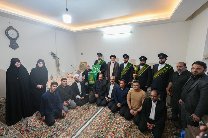 عیادت سفیران کریمه از جانباز جنگ تحمیلی رمضان در سالروز میلاد امام مهربانی