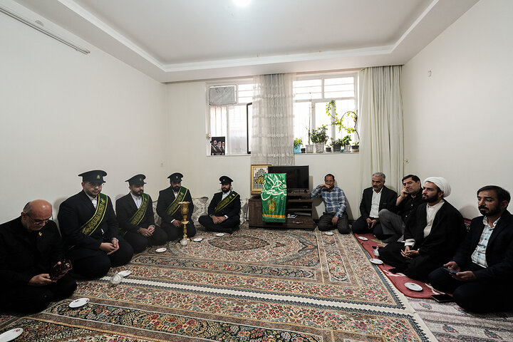 عیادت سفیران کریمه از جانباز جنگ تحمیلی رمضان در سالروز میلاد امام مهربانی