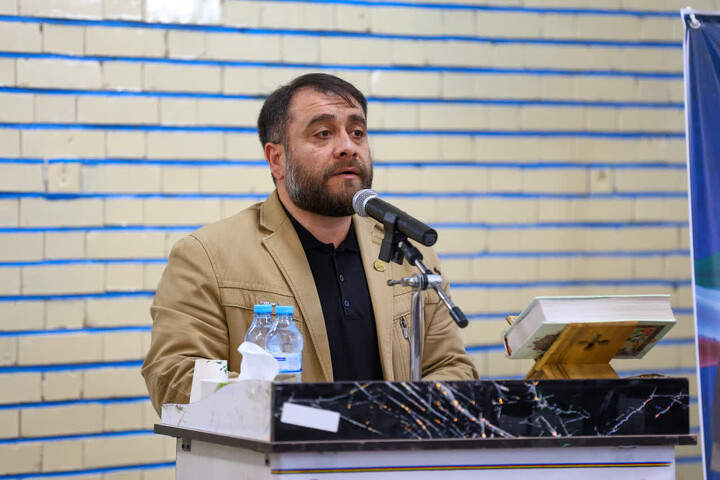 تصاویر / جشن ولادت امام رضا (ع) در روستای اسپیران با حضور نماینده ولی‌فقیه در آذربایجان‌شرقی