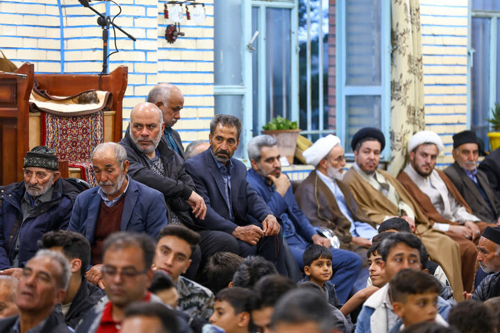 تصاویر / جشن ولادت امام رضا (ع) در روستای اسپیران با حضور نماینده ولی‌فقیه در آذربایجان‌شرقی