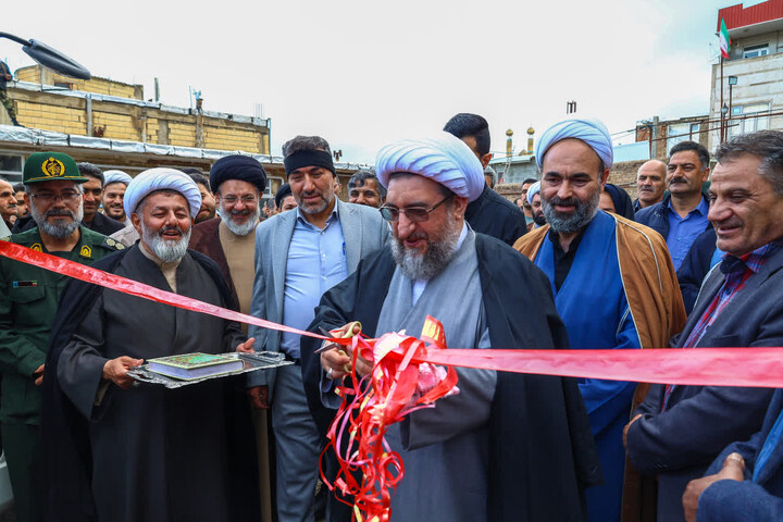 تصاویر / جشن ولادت امام رضا (ع) در روستای اسپیران با حضور نماینده ولی‌فقیه در آذربایجان‌شرقی