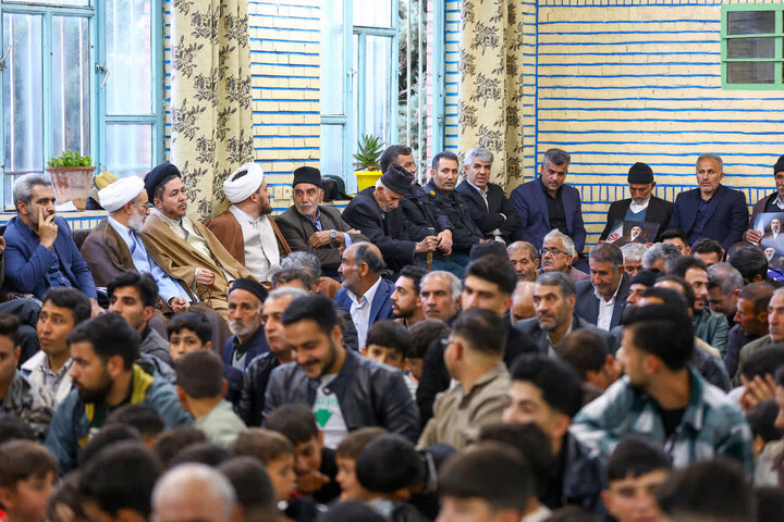 تصاویر / جشن ولادت امام رضا (ع) در روستای اسپیران با حضور نماینده ولی‌فقیه در آذربایجان‌شرقی
