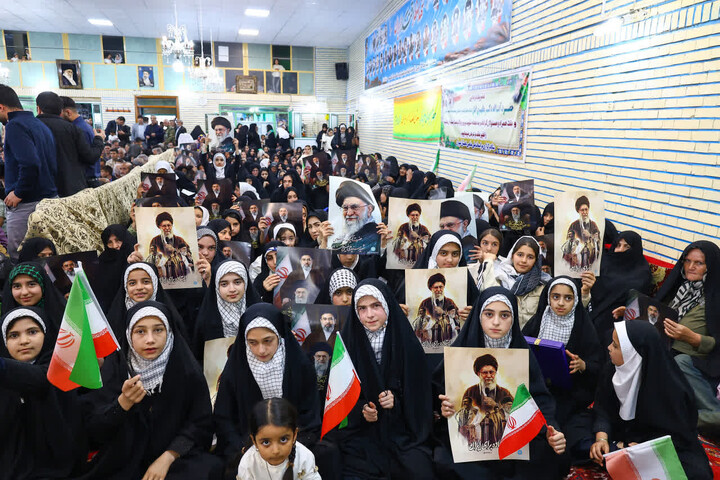 تصاویر / جشن ولادت امام رضا (ع) در روستای اسپیران با حضور نماینده ولی‌فقیه در آذربایجان‌شرقی
