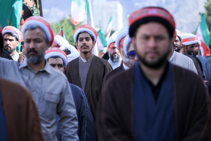 تصاویر| حضور روحانیون و طلاب در رزمایش جانفدا ایران در بیرجند