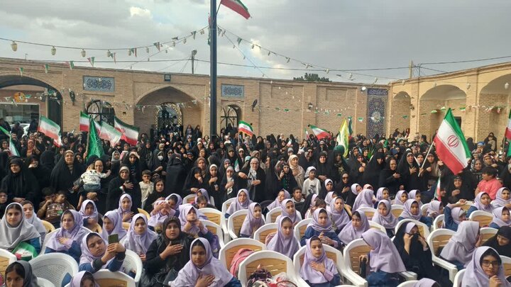 تصاویر/حضور خادمان بارگاه ملکوتی امام رضا (ع)در جوار بارگاه  امامزاده سید منصور(ع) در زرندیه