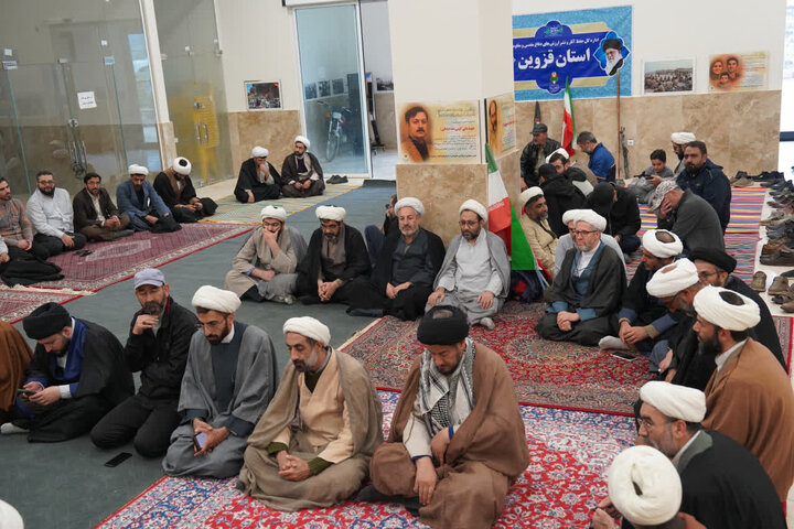 تصاویر / هفدهمین جلسه قرارگاه جنگ ترکیبی بلاغ مبین با حضور امام جمعه قزوین