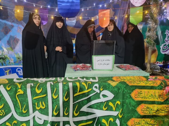 تصاویر/فعالیت طلاب مدرسه علمیه حضرت زینب(س)آستانه در موکب