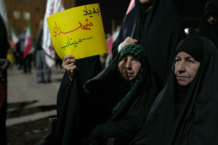 حضور سفیران کریمه اهل‌بیت(س) در تجمع مردمی پردیسان قم