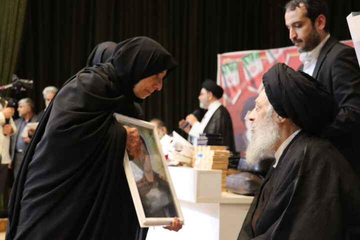 آیین تجلیل و تکریم خانواده‌های معظم شهدای جنگ رمضان استان خوزستان
