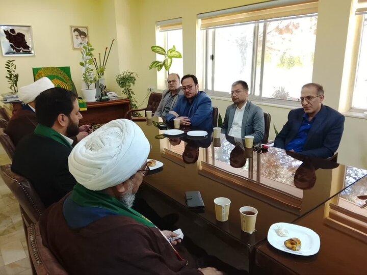تصاویر/ حضور کاروان  زیر سایه  خورشید در شهرستان دلیجان