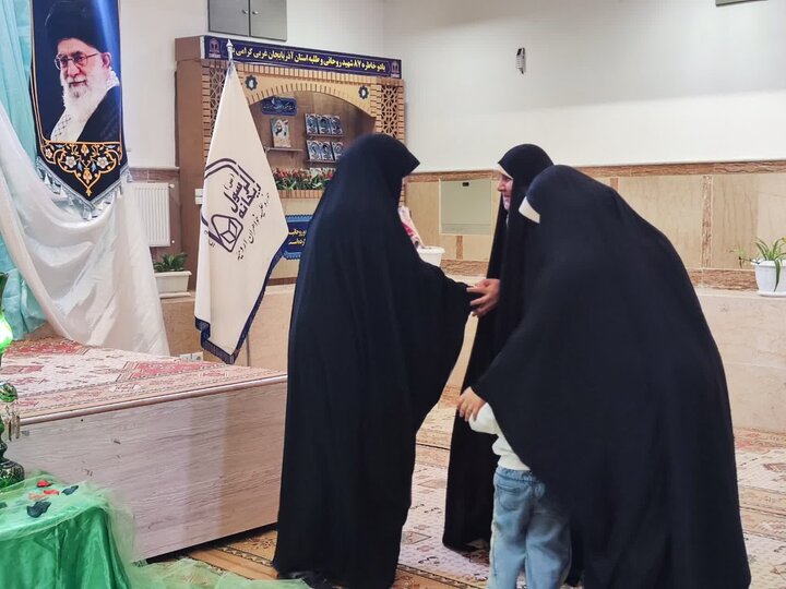 تصاویر/ مراسم جشن دهه کرامت و ایام ولادت امام رضا در مدرسه علمیه ریحانة‌الرسول ارومیه