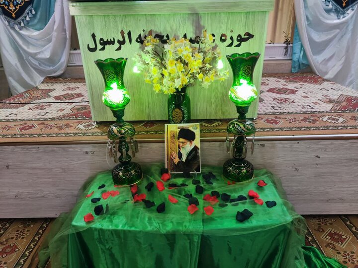 تصاویر/ مراسم جشن دهه کرامت و ایام ولادت امام رضا در مدرسه علمیه ریحانة‌الرسول ارومیه