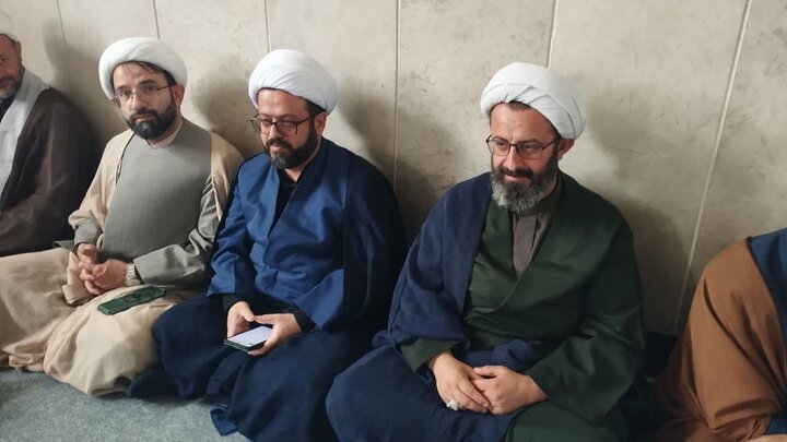 تصاویر/ برگزاری جلسه جامعه روحانیت شهرستان بابل با حضور حجت الاسلام و المسلمین روحانی