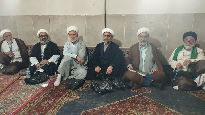 تصاویر/ برگزاری جلسه جامعه روحانیت شهرستان بابل با حضور حجت الاسلام و المسلمین روحانی