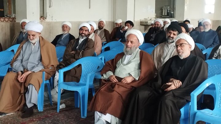 تصاویر/ برگزاری جلسه جامعه روحانیت شهرستان بابل با حضور حجت الاسلام و المسلمین روحانی