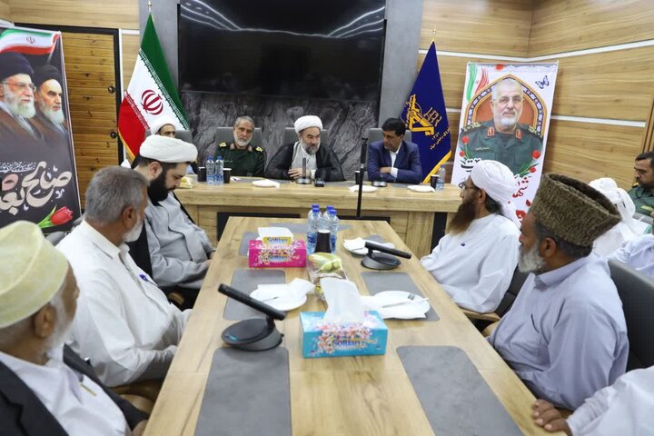 تصاویر/ گردهمایی بزرگان و نخبگان سراوان با نماینده ولی فقیه در سیستان و بلوچستان