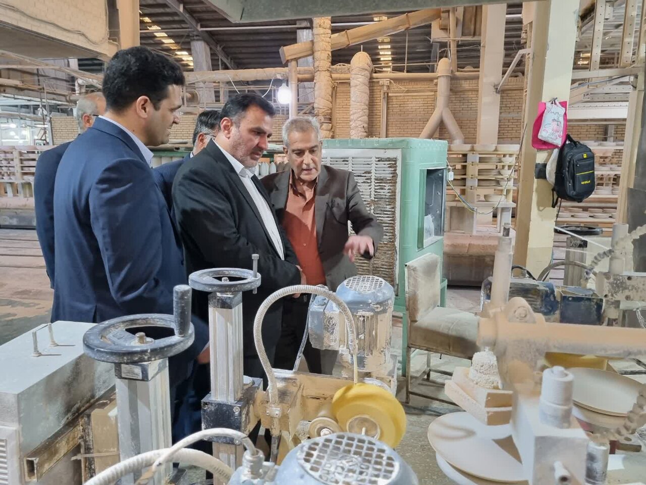 نقش نیروی کار در رونق تولید، توسعه اقتصادی و پیشرفت کشور بسیار مهم و اثرگذار است