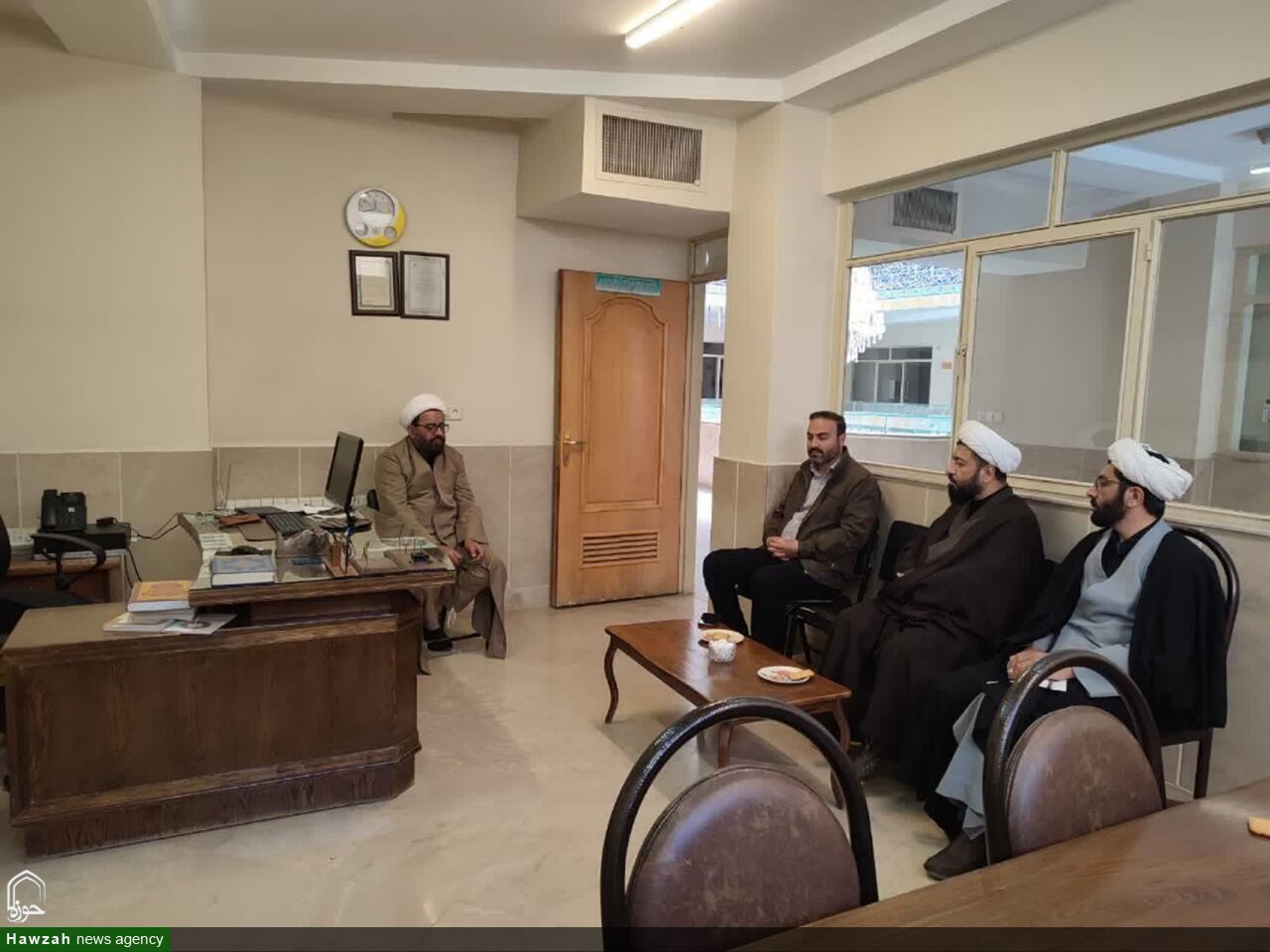 معاون تهذیب و تربیت حوزه از سه مدرسه علمیه اصفهان بازدید کرد+ عکس