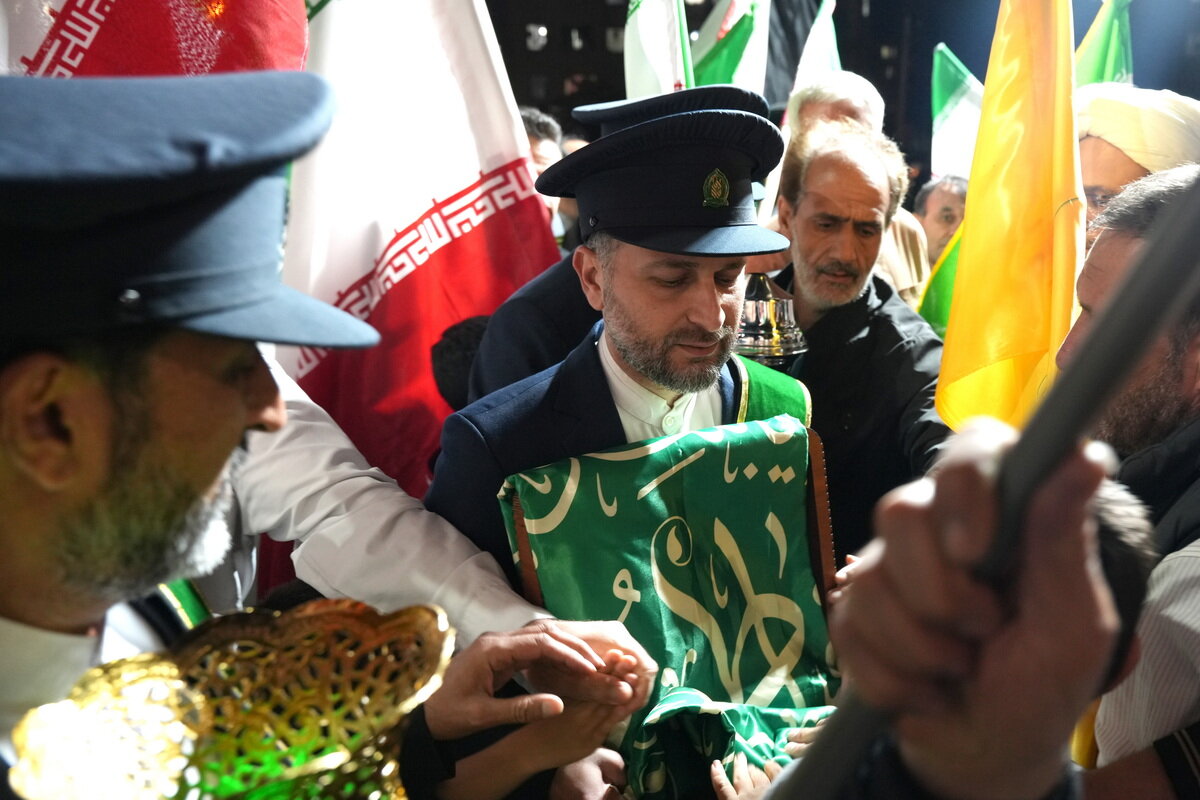 فیلم | دلجویی سفیران کریمه اهل بیت(ع) از خانواده شهدا و جانبازان در استان گیلان