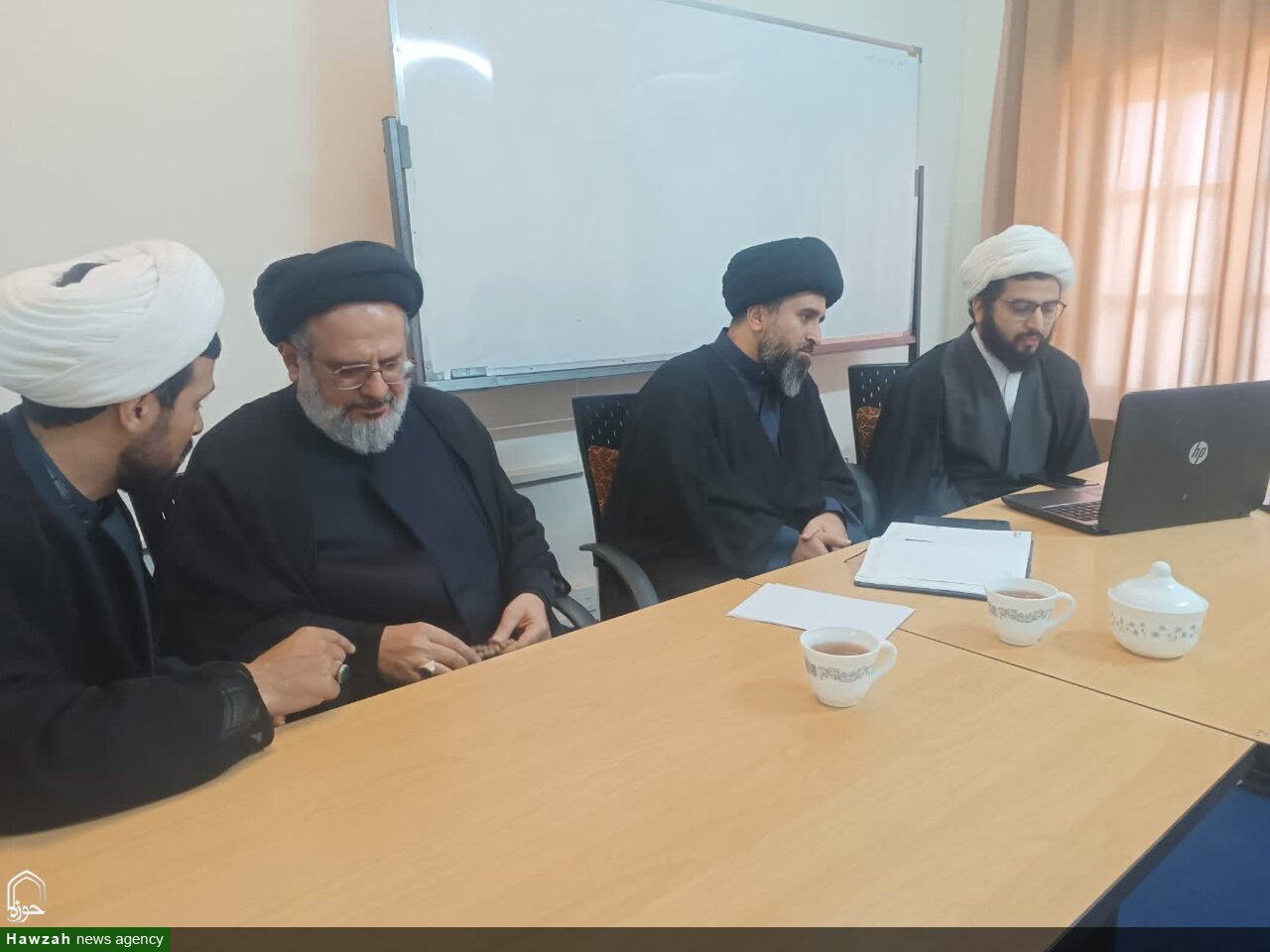 نشست «مقاومت ملت ایران؛ بازتاب و پیامدهای آن در جوامع دانشگاهی اروپا» در قم برگزار شد