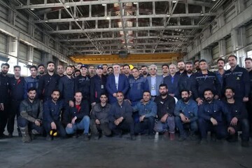 کارگران؛ استوانه‌های تولید و پیشرفت کشور