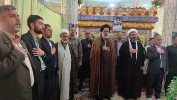 تصاویر/ همایش بزرگداشت امامزادگان در جوار امامزادگان سه فرزندان (ع)الیگودرز